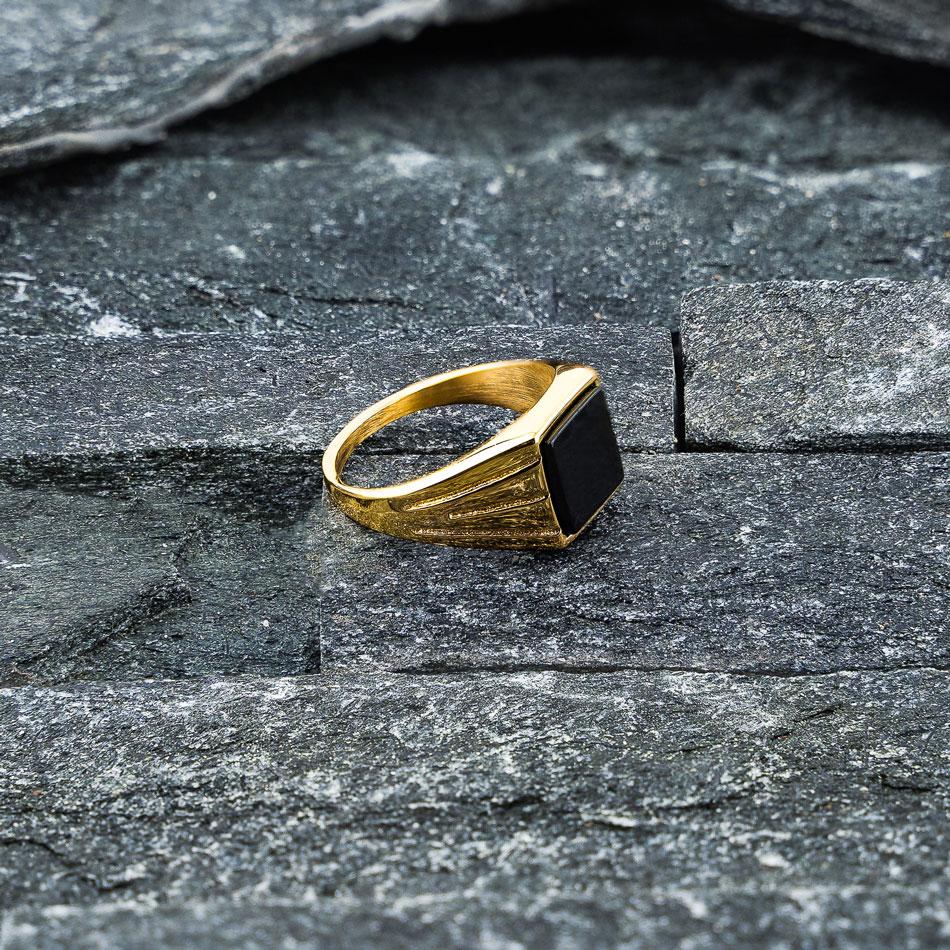 Our Vintage Signet Ring in Gold & Black Stone has been crafted to be worn on a day-to-day basis or even as a classy finishing piece.